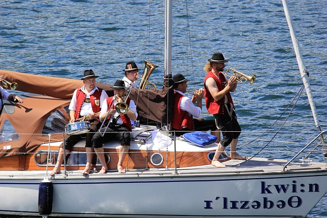 使得他们在 使得他们在