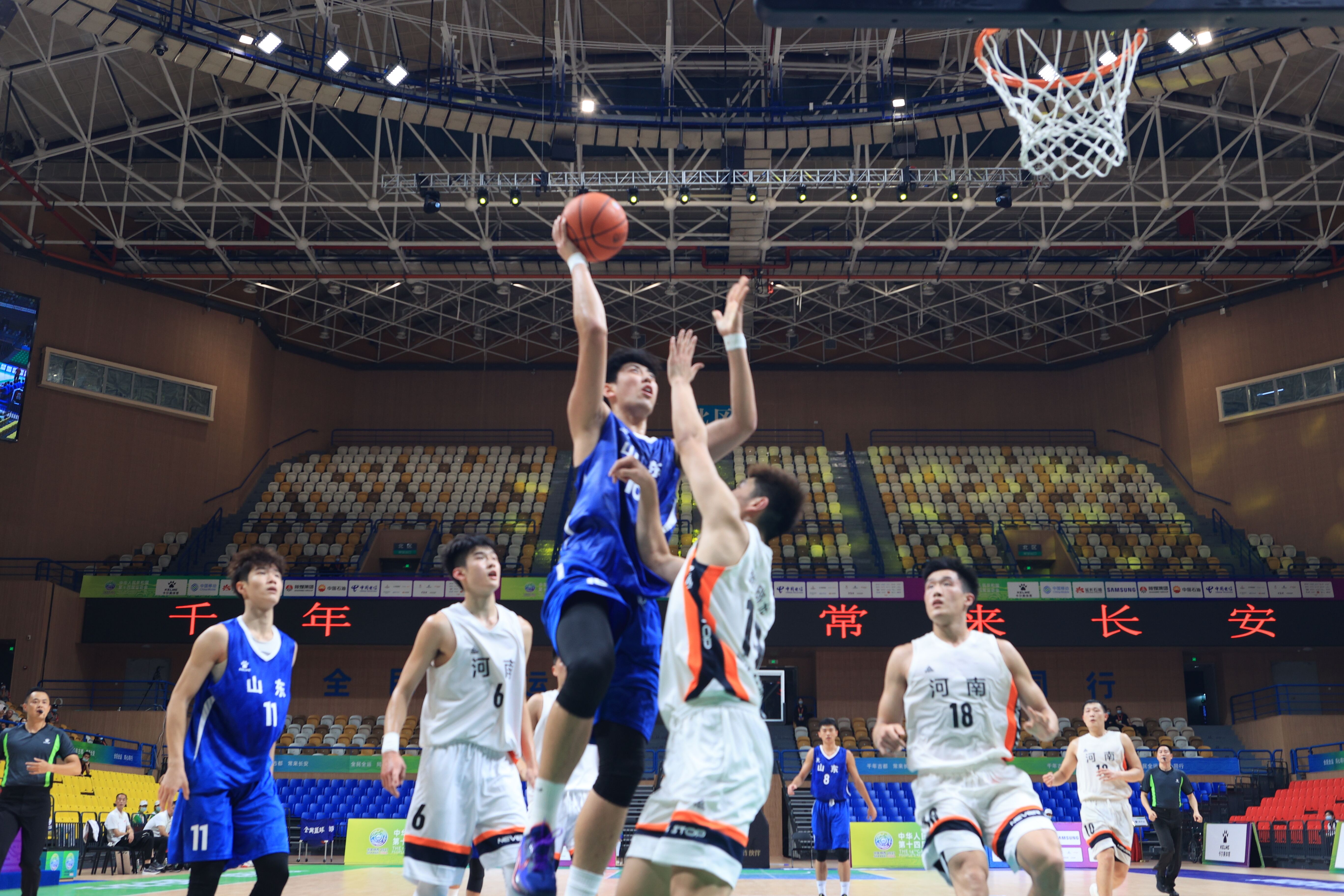 球产品深受 球产品深受